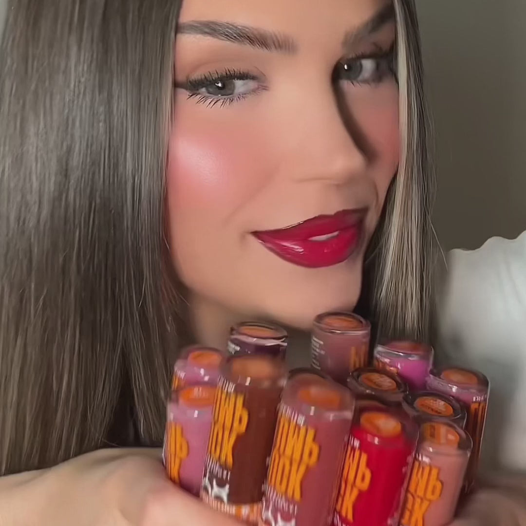 HoneyNoir honeynoir-duck-plump-lip-gloss product demonstration