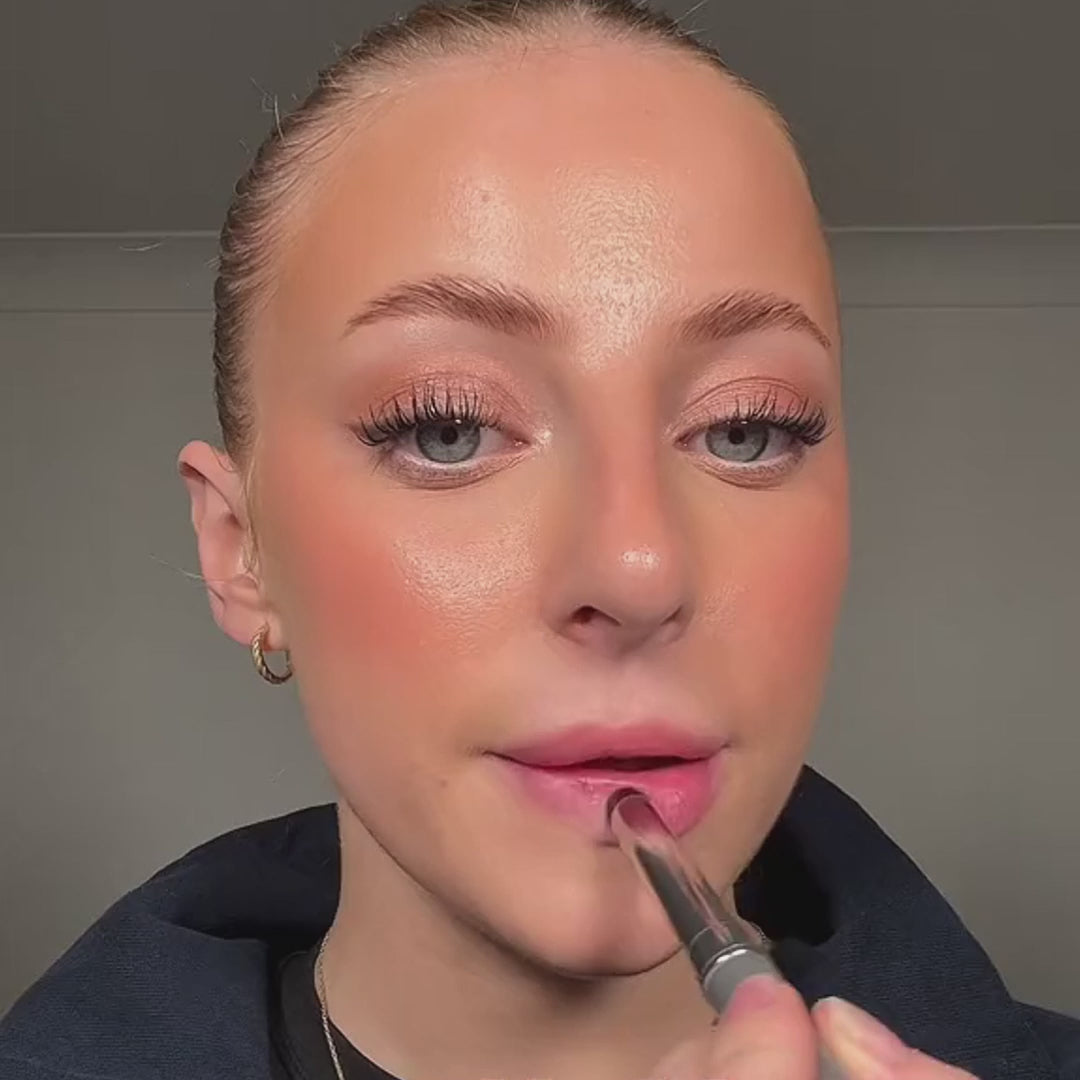 HoneyNoir honeynoir-honey-lipstick-1 product demonstration